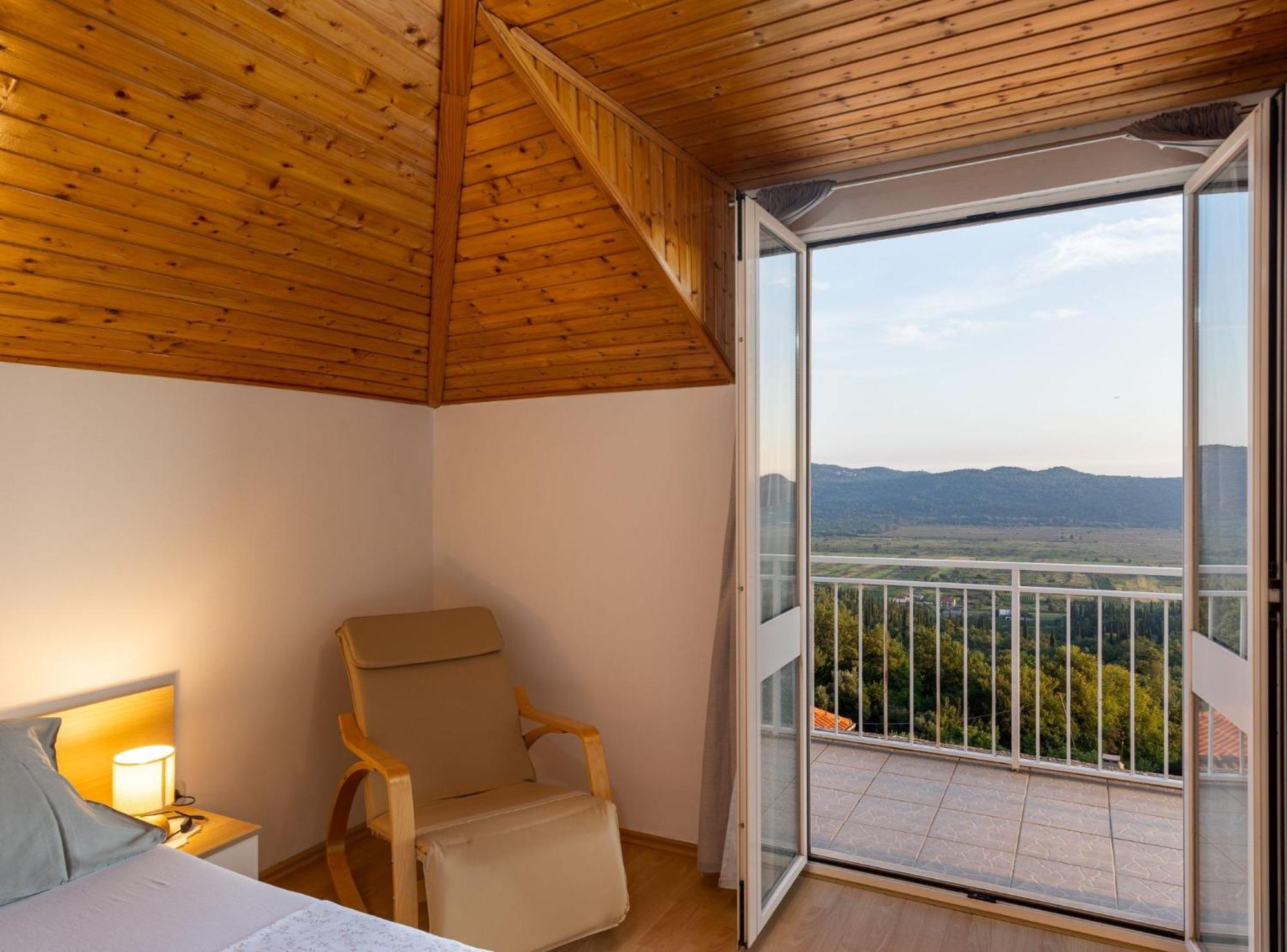Villa Source With Private Pool Pridvorje Екстер'єр фото