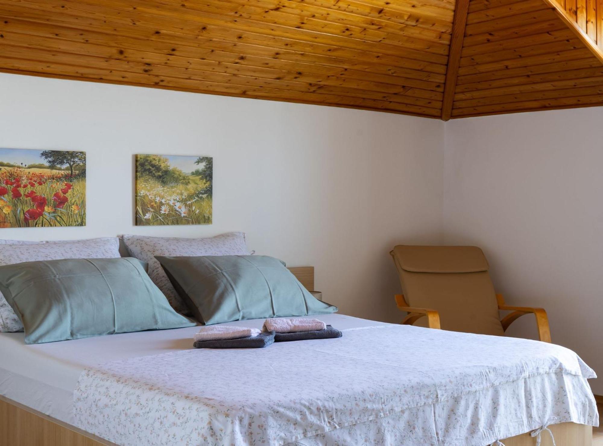 Villa Source With Private Pool Pridvorje Екстер'єр фото