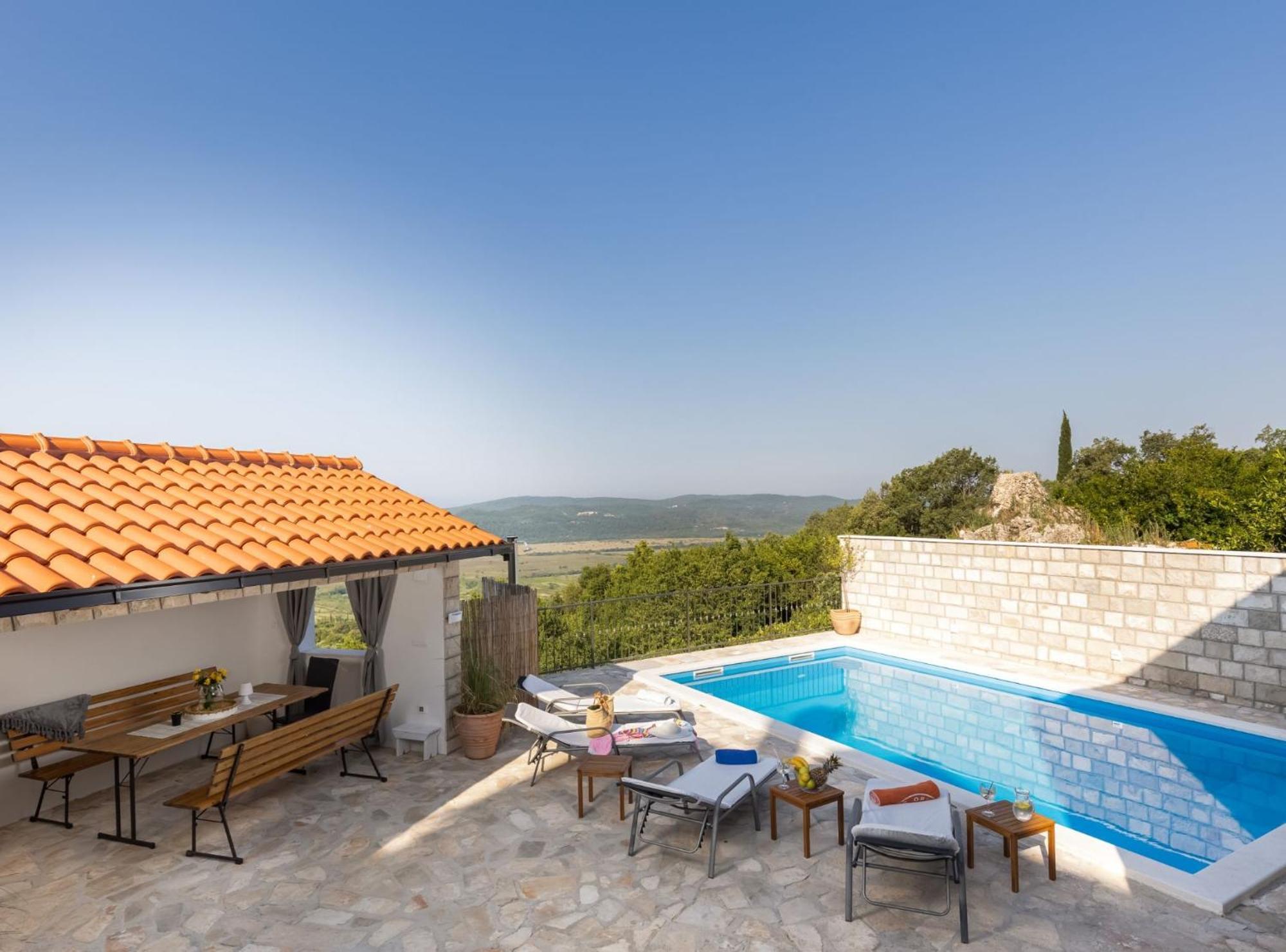 Villa Source With Private Pool Pridvorje Екстер'єр фото